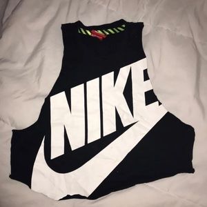 SOLD ‼️Nike crop tank top